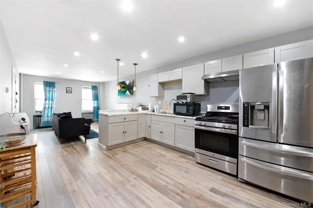 35 Herkimer Street Brooklyn NY 11216