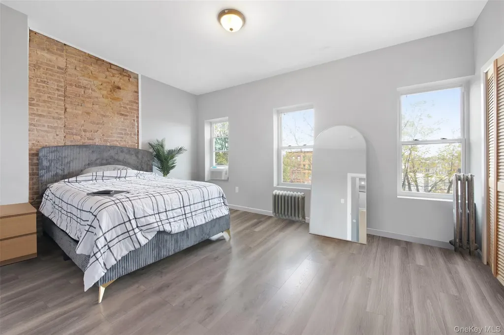 35 Herkimer Street Brooklyn NY 11216