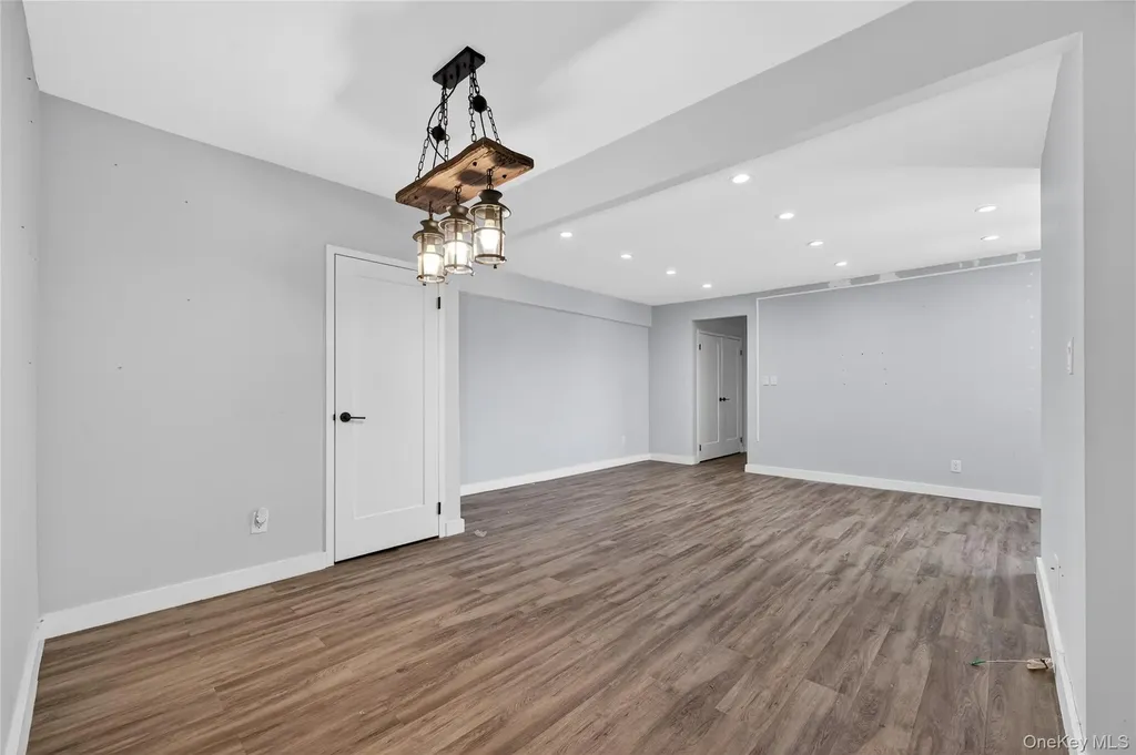 170-06 Crocheron Avenue Flushing NY 11358