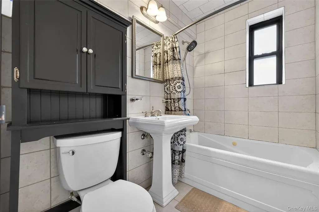 170-06 Crocheron Avenue Flushing NY 11358