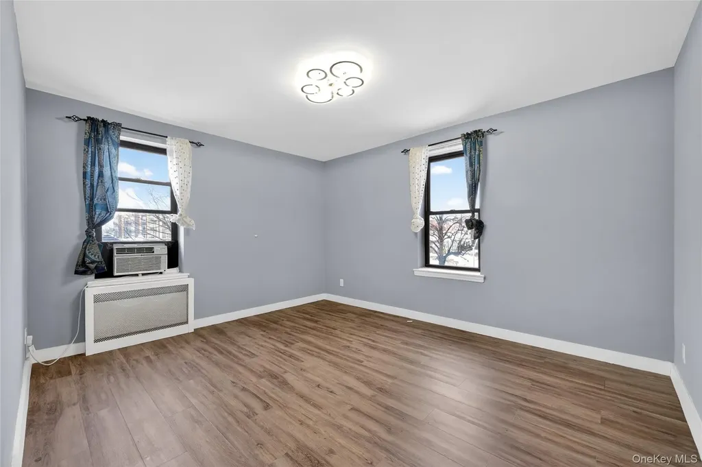 170-06 Crocheron Avenue Flushing NY 11358