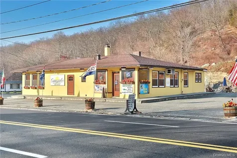 243-245 Orange Turnpike Sloatsburg NY 10974