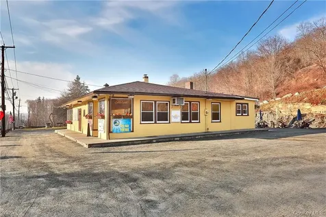243-245 Orange Turnpike Sloatsburg NY 10974