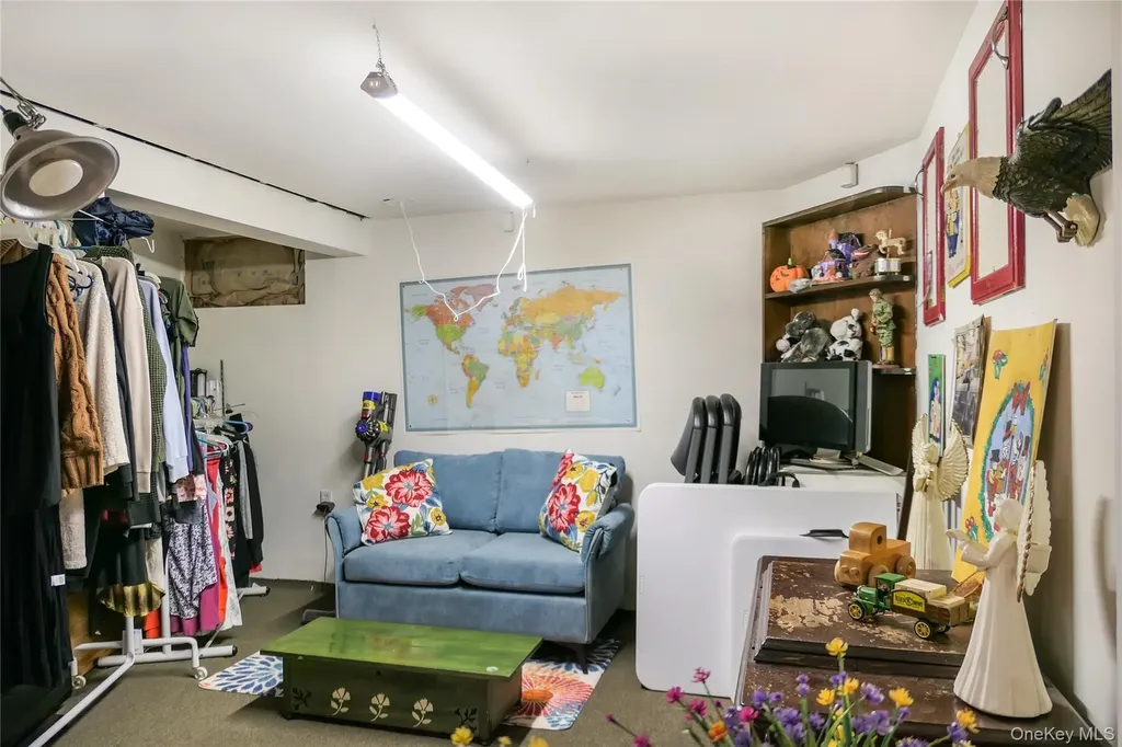 15 Private Road Medford NY 11763