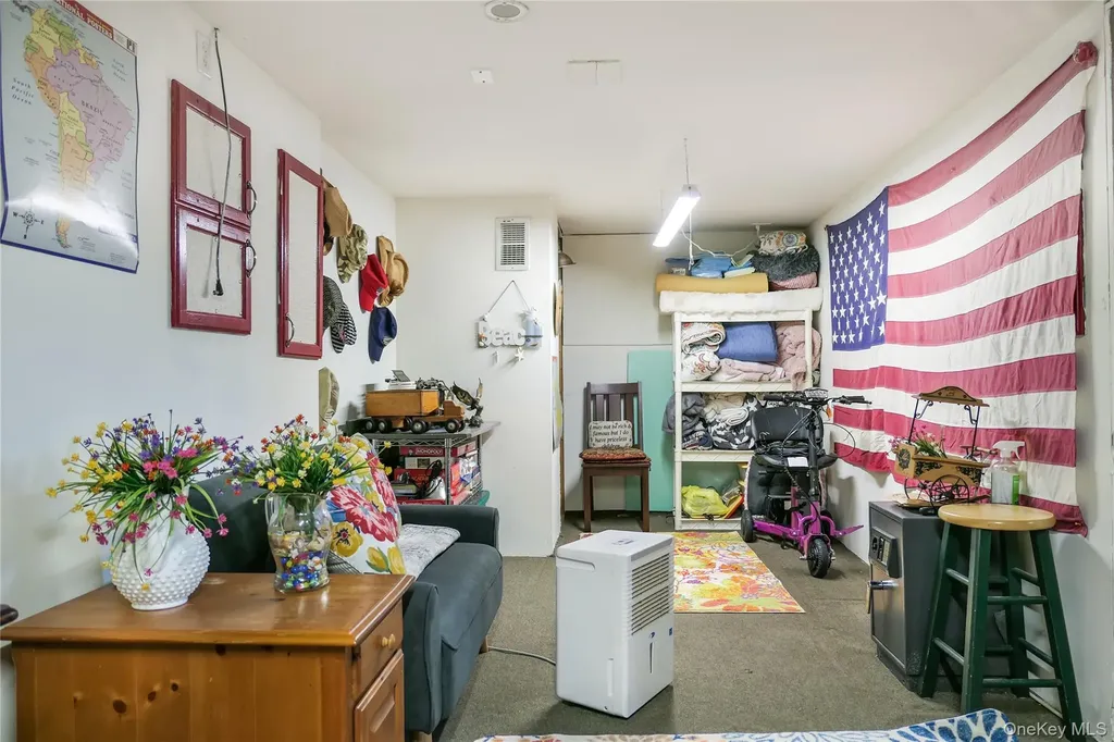 15 Private Road Medford NY 11763