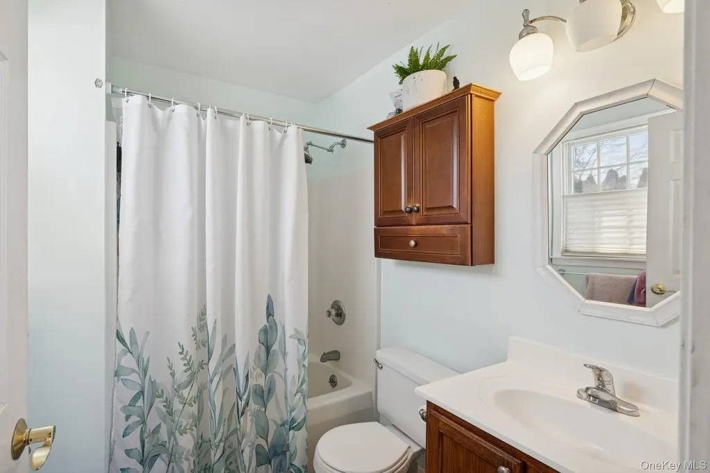 77 Fairway Drive Wading River NY 11792