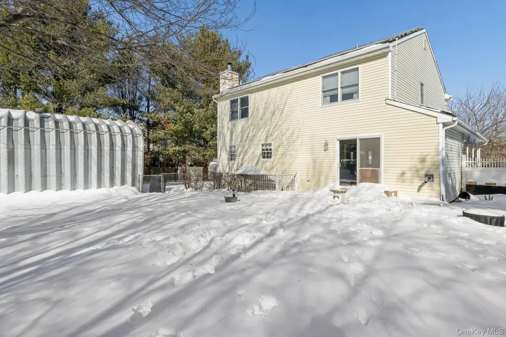 77 Fairway Drive Wading River NY 11792
