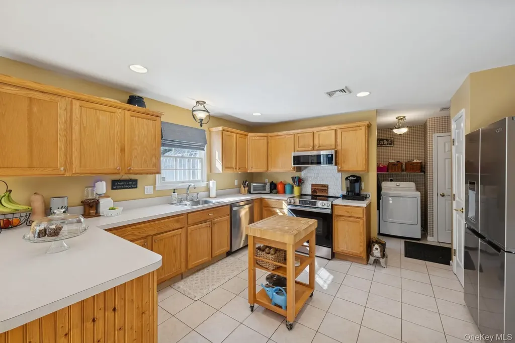 77 Fairway Drive Wading River NY 11792