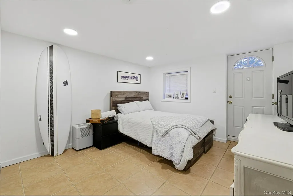 523 W Broadway Long Beach NY 11561
