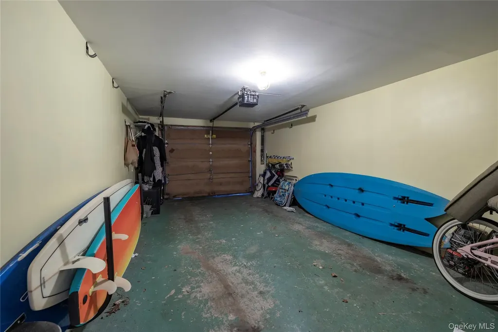 523 W Broadway Long Beach NY 11561