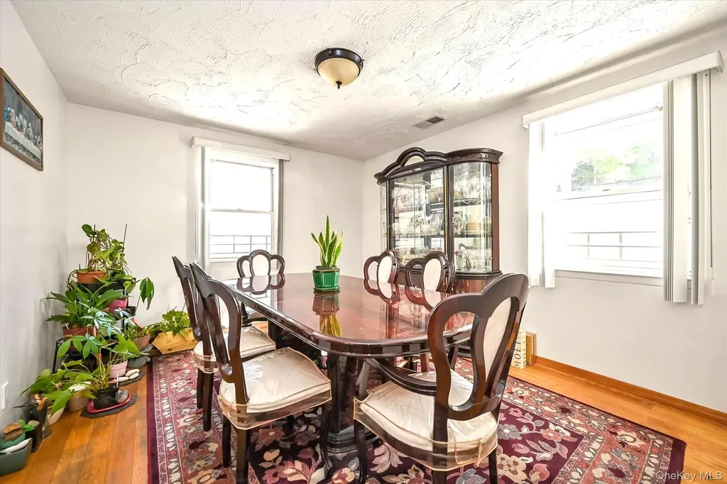 68-57 Cloverdale Boulevard Bayside NY 11364