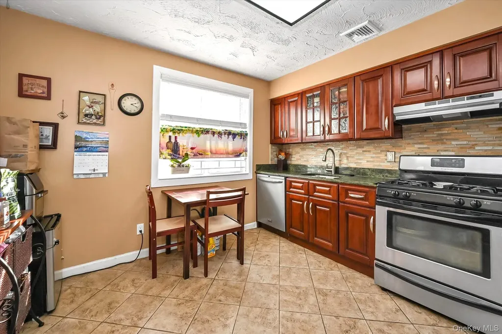 68-57 Cloverdale Boulevard Bayside NY 11364