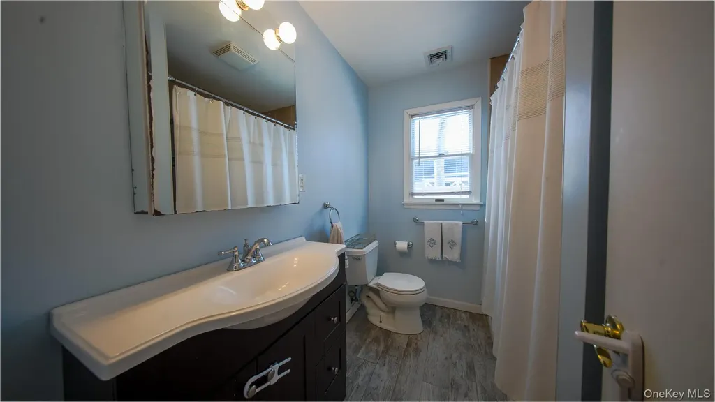 19 Larch Road Rocky Point NY 11778
