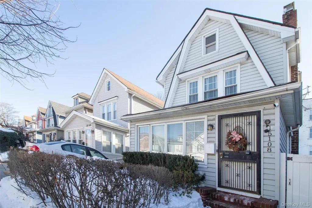 151-08 33rd Road Flushing NY 11354