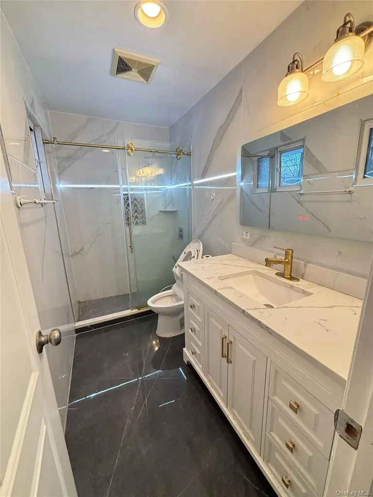 105 Seaman Road Jericho NY 11753