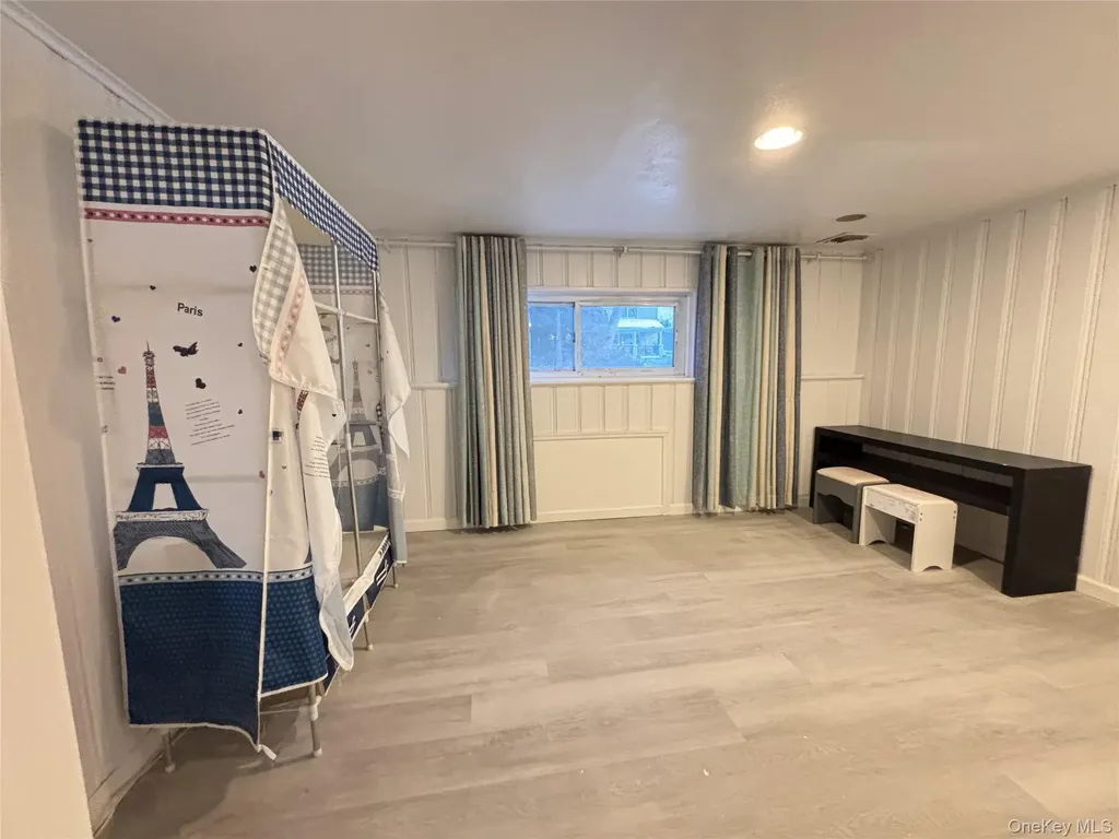 105 Seaman Road Jericho NY 11753