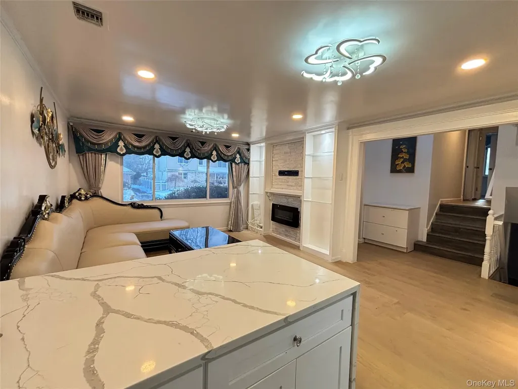 105 Seaman Road Jericho NY 11753