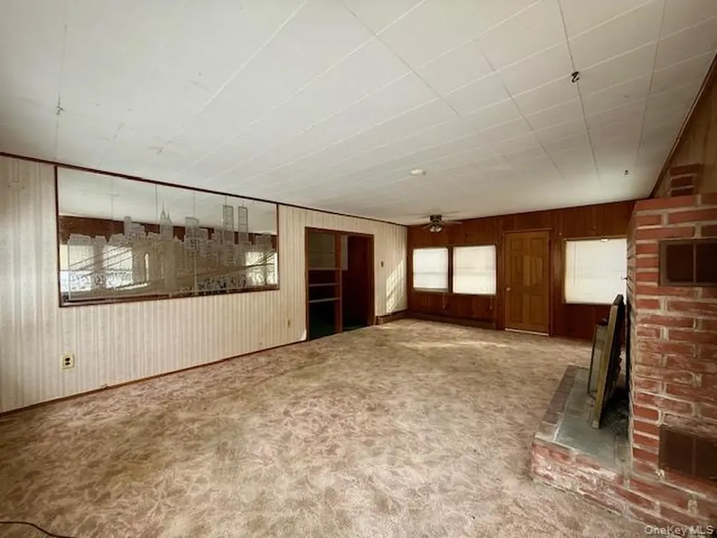 7 Christopher Avenue Highland NY 12528