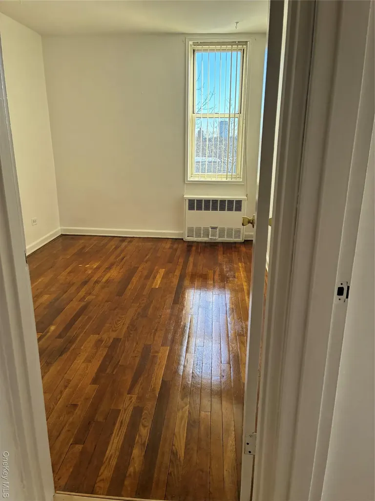 1430 Thieriot Avenue Bronx NY 10460