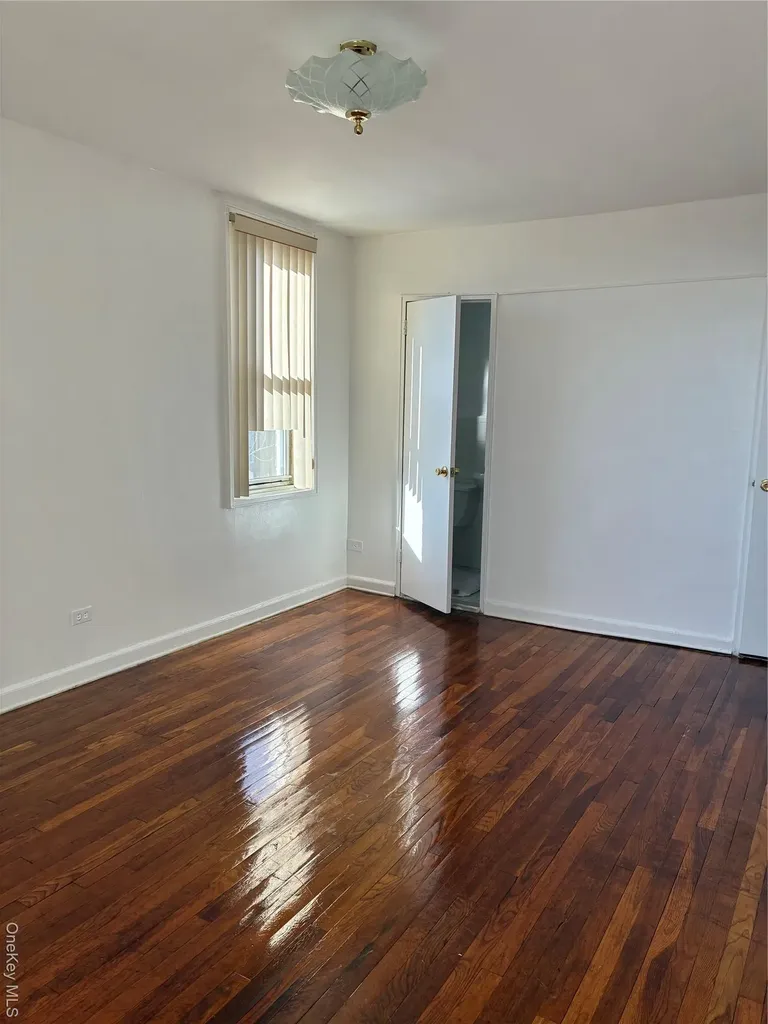 1430 Thieriot Avenue Bronx NY 10460