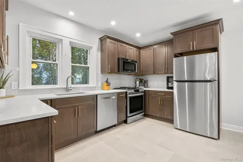 85 Lakeview Avenue Scarsdale NY 10583
