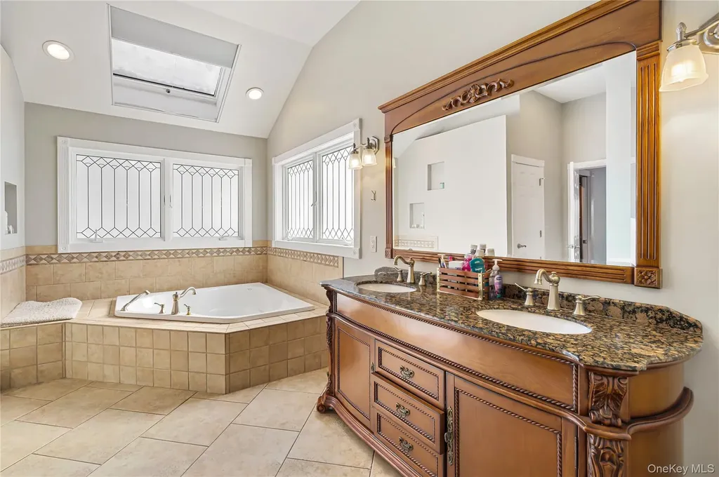 12 Leeside Road Carmel NY 10512