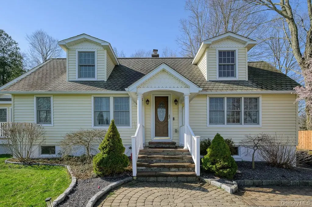 12 Leeside Road Carmel NY 10512