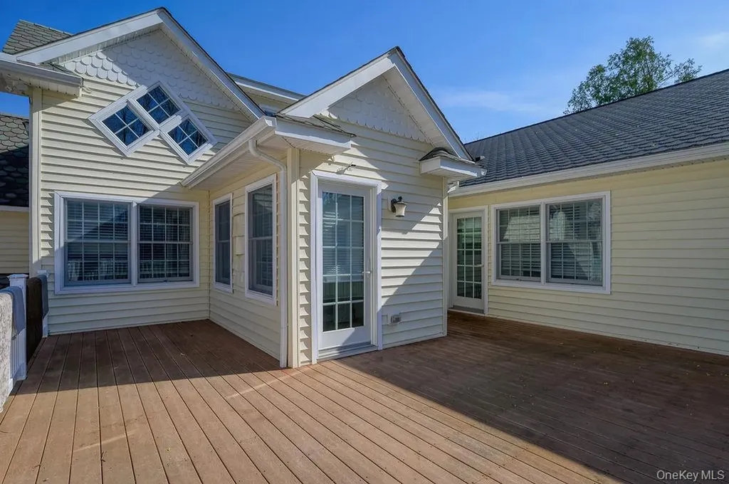 12 Leeside Road Carmel NY 10512
