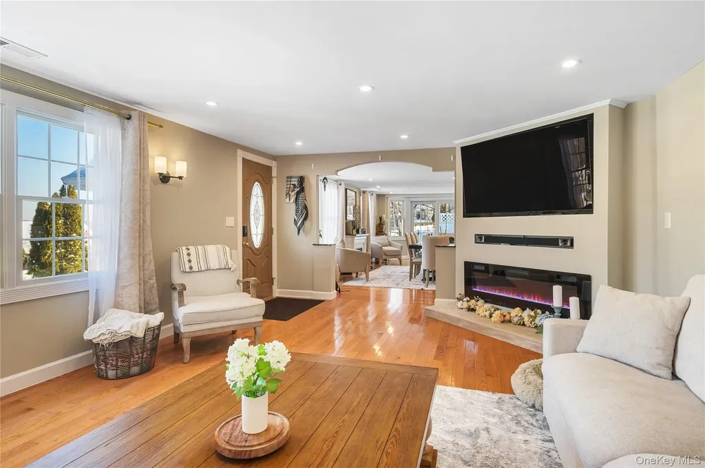 12 Leeside Road Carmel NY 10512