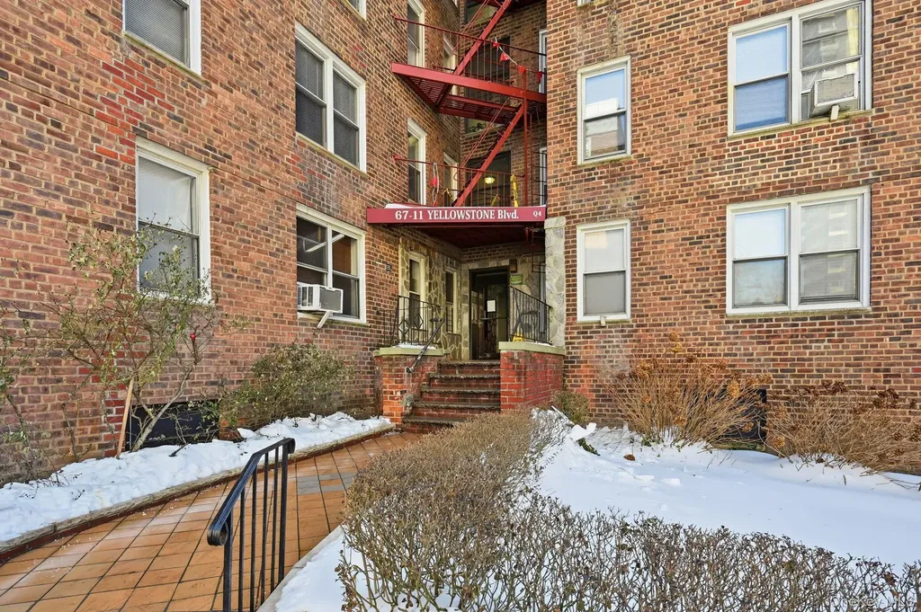 67-11 Yellowstone Boulevard Forest Hills NY 11375