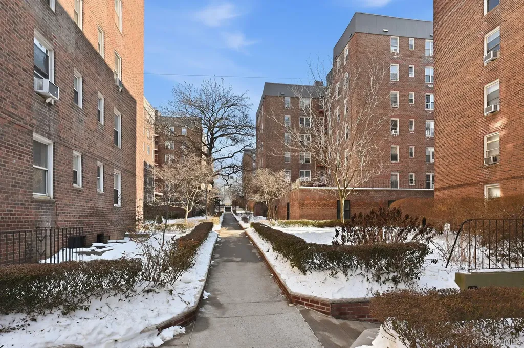 67-11 Yellowstone Boulevard Forest Hills NY 11375