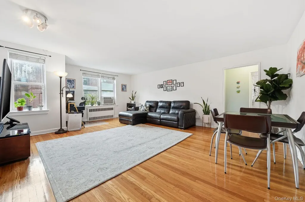 67-11 Yellowstone Boulevard Forest Hills NY 11375