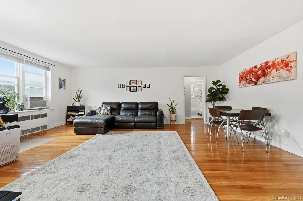 67-11 Yellowstone Boulevard Forest Hills NY 11375