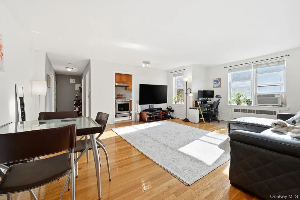 67-11 Yellowstone Boulevard Forest Hills NY 11375