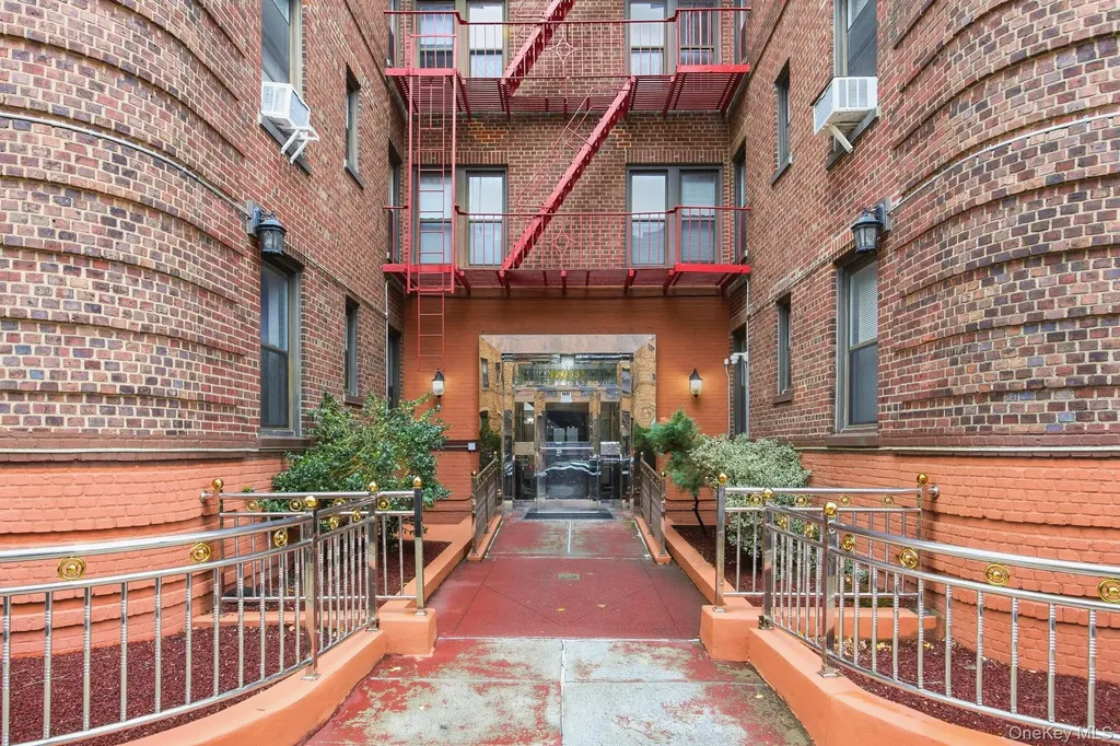 4755 39th Place Sunnyside NY 11104