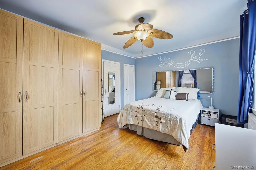 4755 39th Place Sunnyside NY 11104