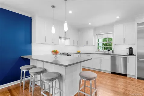 15 Church Lane Scarsdale NY 10583