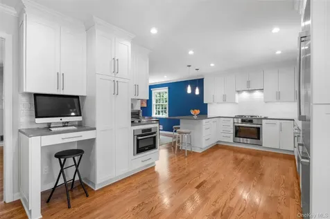 15 Church Lane Scarsdale NY 10583