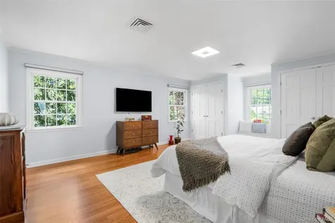 15 Church Lane Scarsdale NY 10583