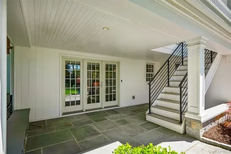 15 Church Lane Scarsdale NY 10583