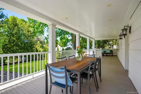 15 Church Lane Scarsdale NY 10583
