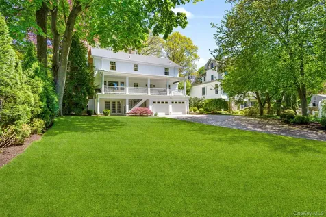 15 Church Lane Scarsdale NY 10583