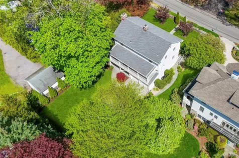 15 Church Lane Scarsdale NY 10583