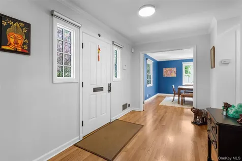 15 Church Lane Scarsdale NY 10583