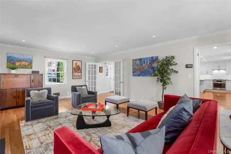 15 Church Lane Scarsdale NY 10583