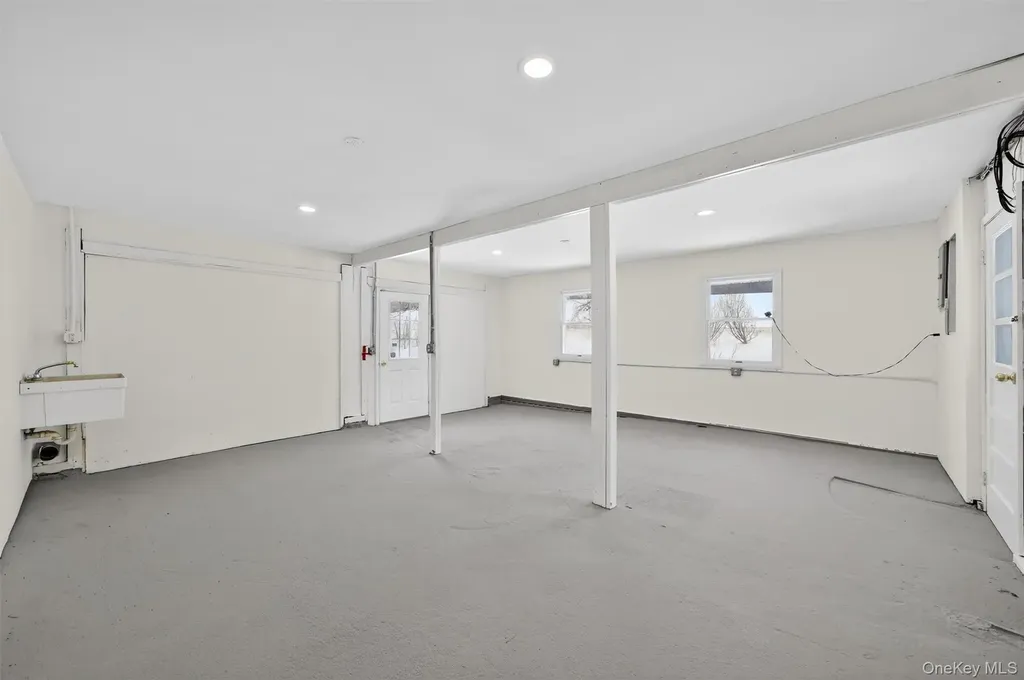 420 S Plank Road Westtown NY 10998
