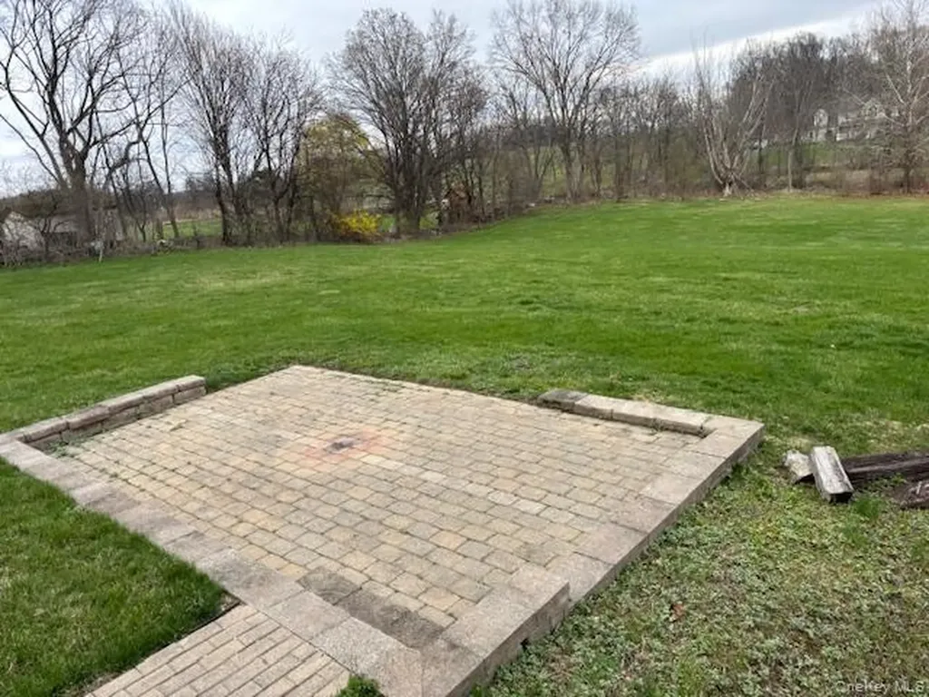 420 S Plank Road Westtown NY 10998