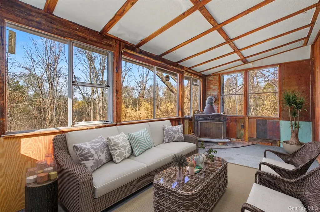 566 Old State Road E Wappingers Falls NY 12590