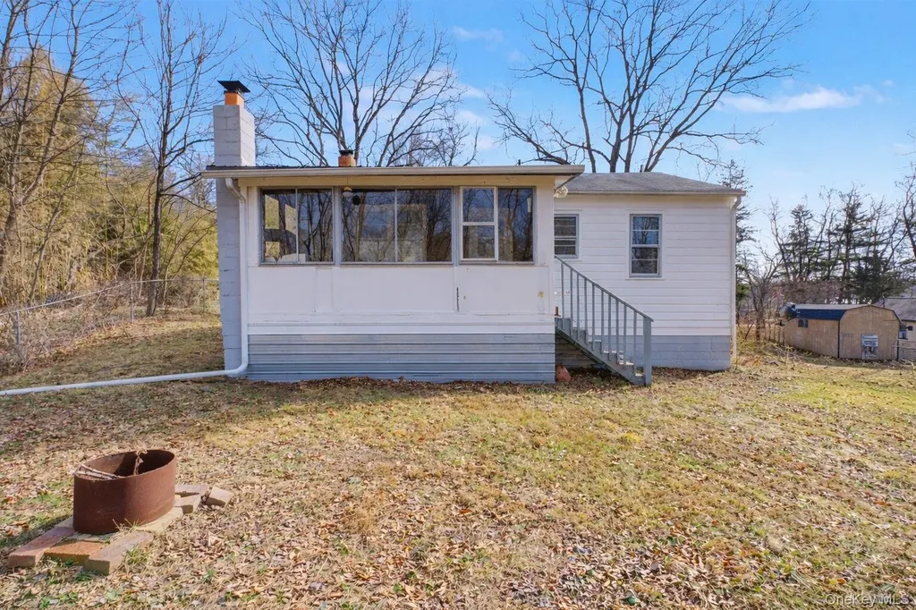 566 Old State Road E Wappingers Falls NY 12590