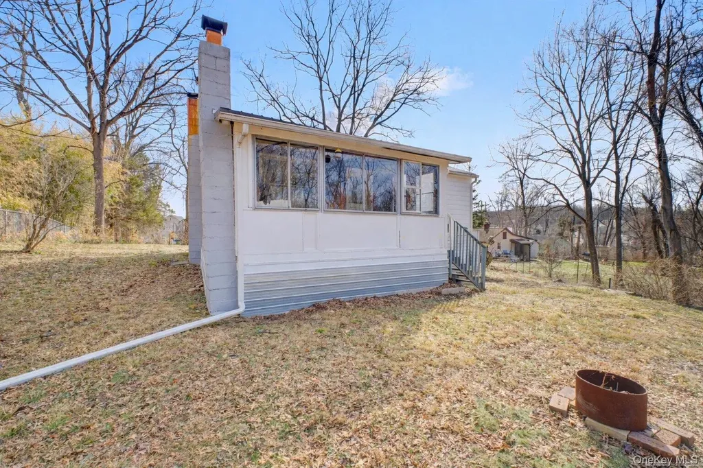 566 Old State Road E Wappingers Falls NY 12590